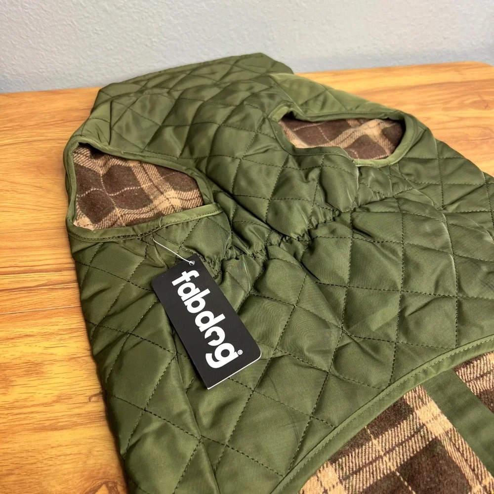 Fab Dog Olive Quilted Barn Coat Dog Jacket Vest 20 Inch Hunting‎ NWT